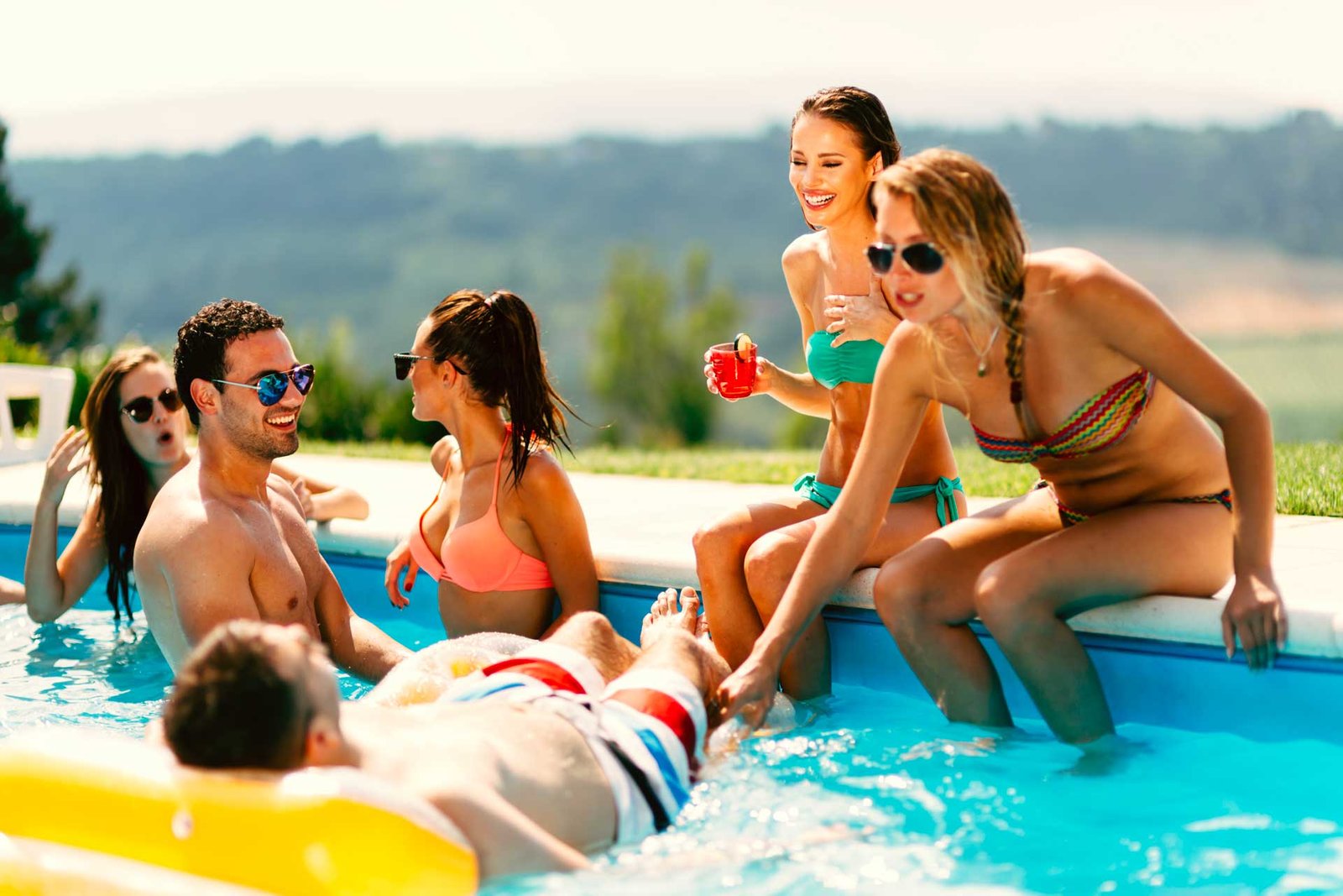 friends-enjoying-vacation-2023-11-27-05-33-17-utc.jpg